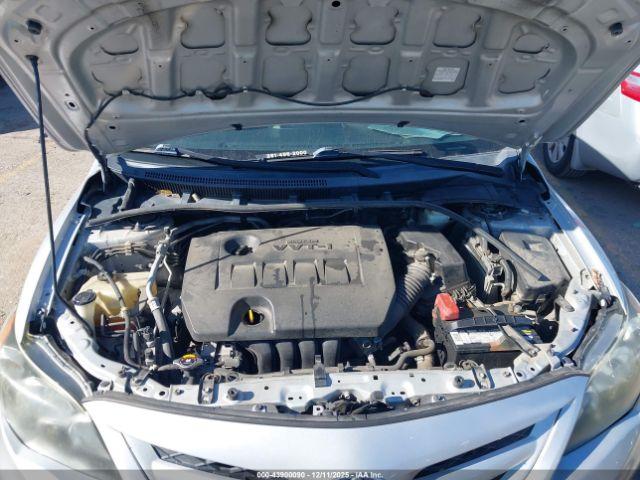 Toyota Corolla S Image 11