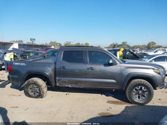 Toyota Tacoma Trd Off Road Image 15