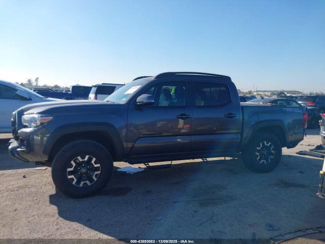 Toyota Tacoma Trd Off Road Image 11