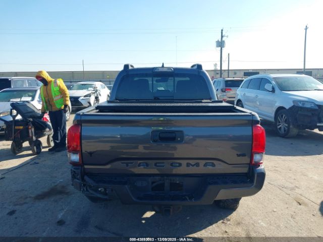 Toyota Tacoma Trd Off Road Image 12