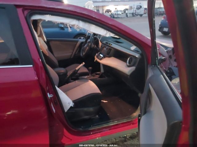 Toyota RAV4 Xle Image 3