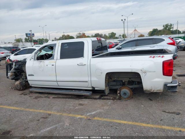 Chevrolet Silverado 1500 High Country Image 14