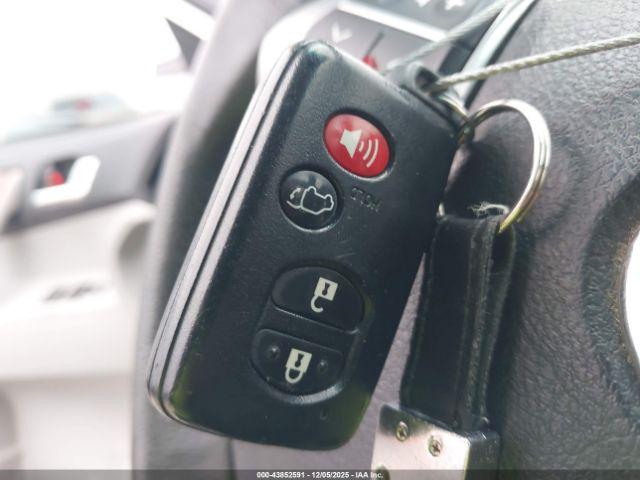 Toyota Highlander Limited V6 Image 12