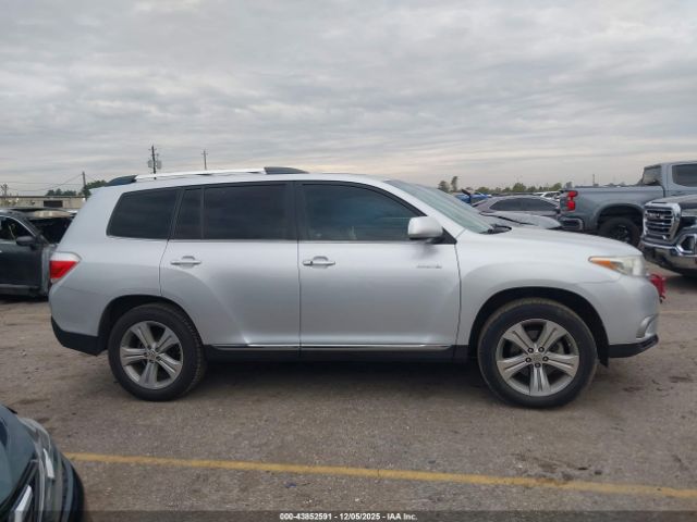 Toyota Highlander Limited V6 Image 15