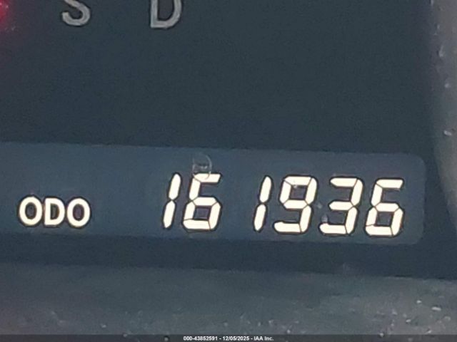 Toyota Highlander Limited V6 Image 2