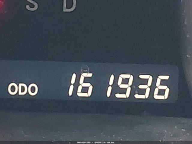 Toyota Highlander Limited V6 Image 2