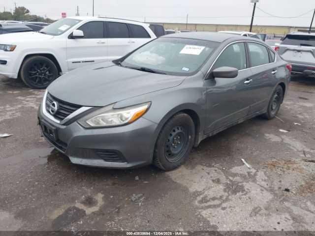 Nissan Altima 2.5 S Image 3