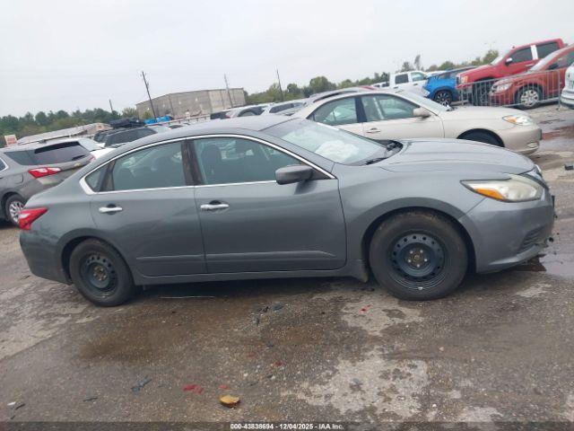 Nissan Altima 2.5 S Image 13