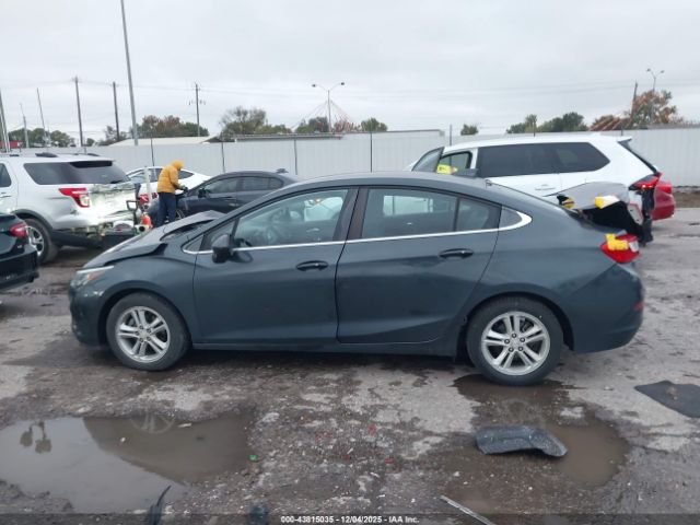 Chevrolet Cruze Lt Auto Image 12