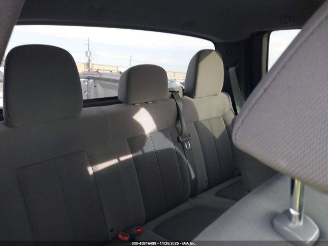 Ford F-150 Xlt Image 14