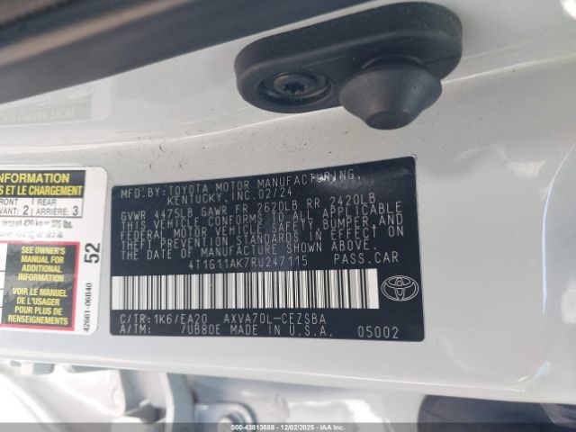 Toyota Camry Se Image 9