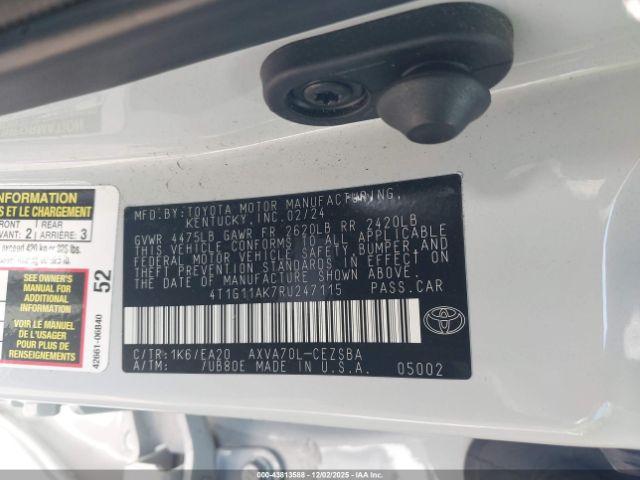 Toyota Camry Se Image 9