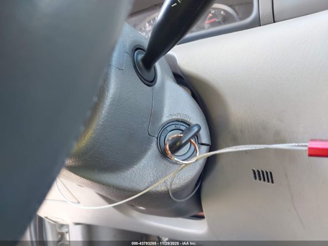 Toyota Corolla Ce Image 8