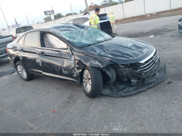 Volkswagen Jetta Image 1