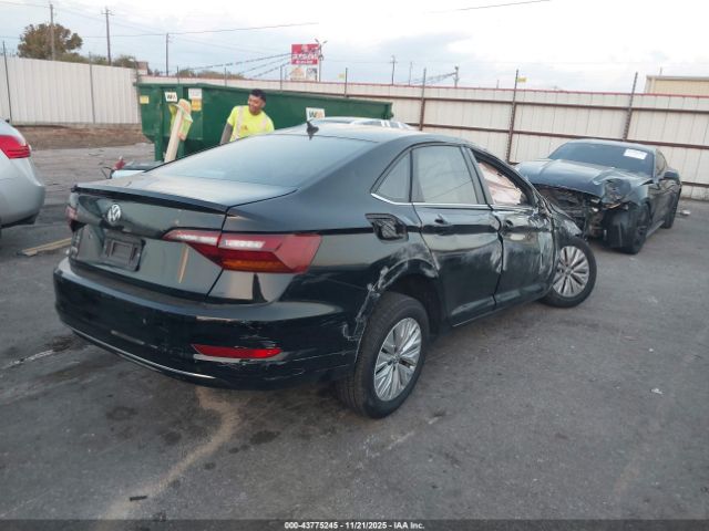 Volkswagen Jetta Image 14