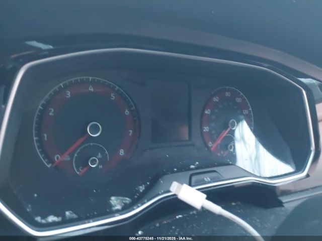 Volkswagen Jetta Image 12