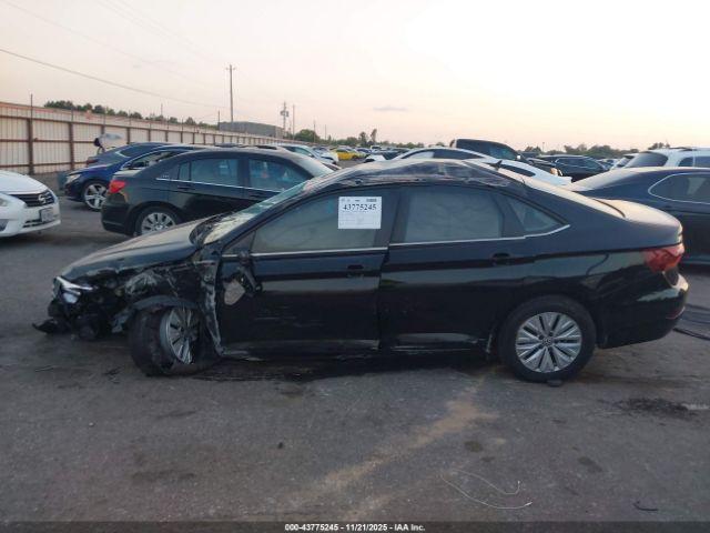 Volkswagen Jetta Image 3