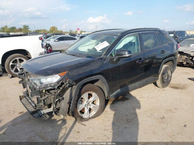 Toyota RAV4 Xle Image 5