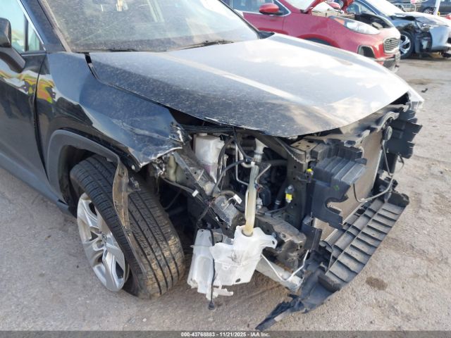 Toyota RAV4 Xle Image 12