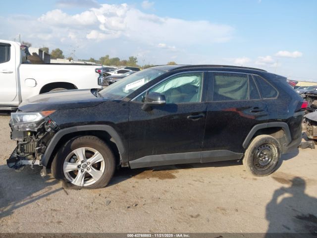 Toyota RAV4 Xle Image 14