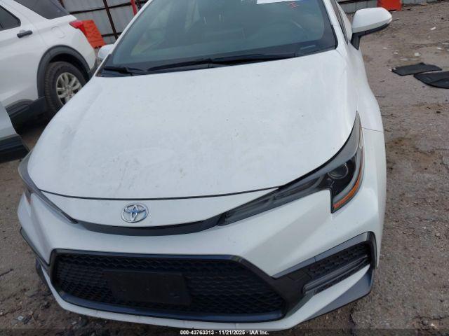 Toyota Corolla Se Image 8