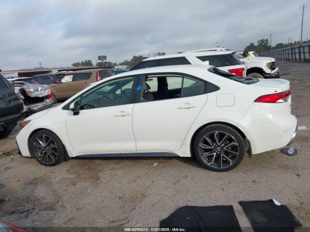 Toyota Corolla Se Image 14