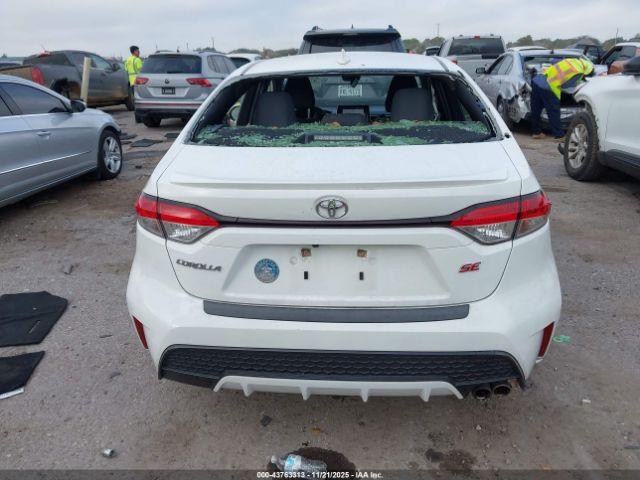 Toyota Corolla Se Image 15