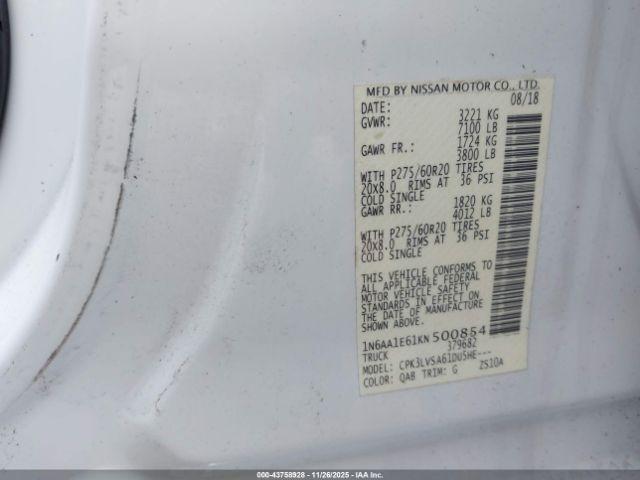 Nissan Titan Sl Image 14