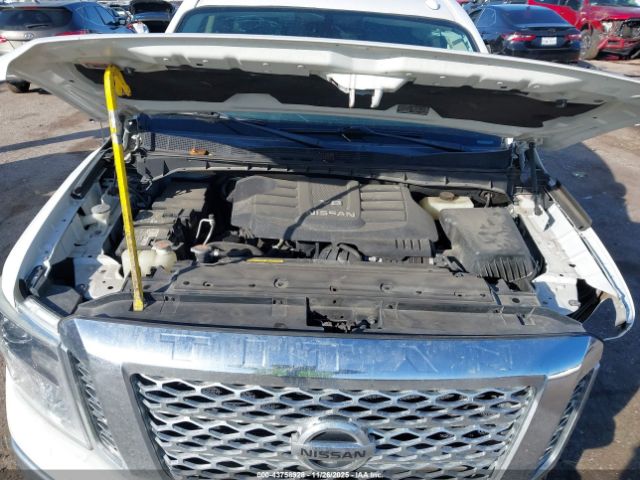 Nissan Titan Sl Image 10