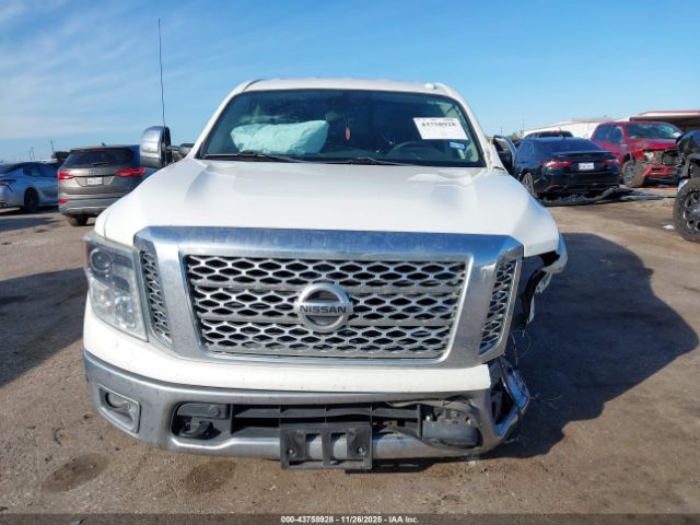 Nissan Titan Sl Image 15