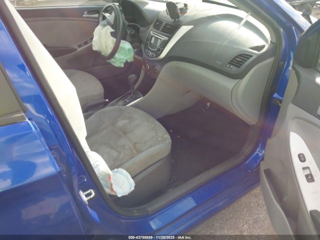 Hyundai ACCENT Gls Image 11