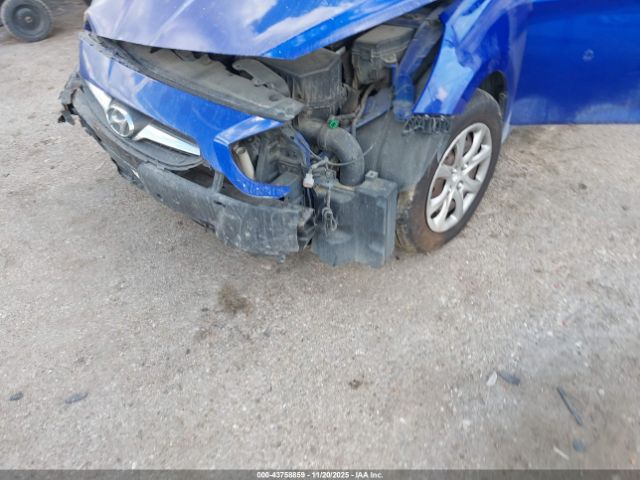 Hyundai ACCENT Gls Image 13