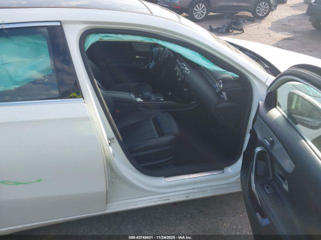 Mercedes-Benz A-Class Image 8