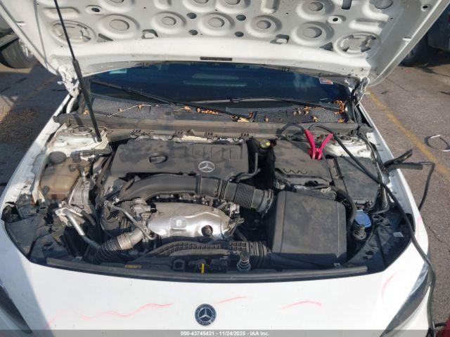 Mercedes-Benz A-Class Image 12