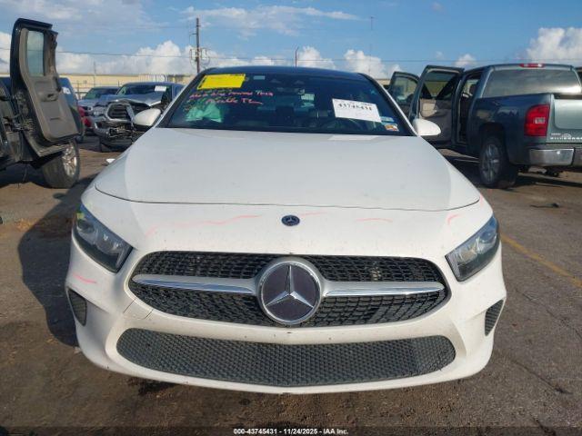 Mercedes-Benz A-Class Image 11