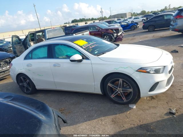 Mercedes-Benz A-Class Image 13