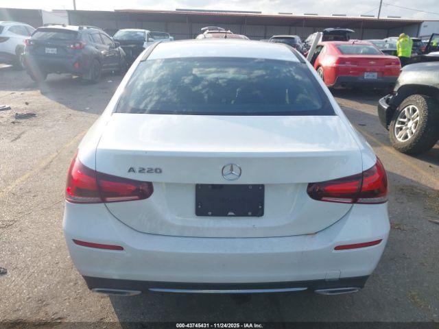 Mercedes-Benz A-Class Image 14