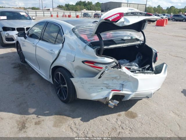 Toyota Camry Xse Image 14