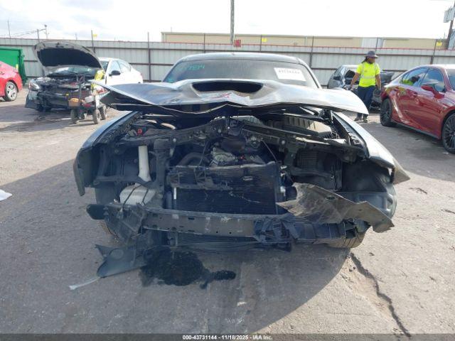 Dodge Challenger Image 14