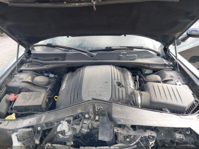 Dodge Challenger Image 11