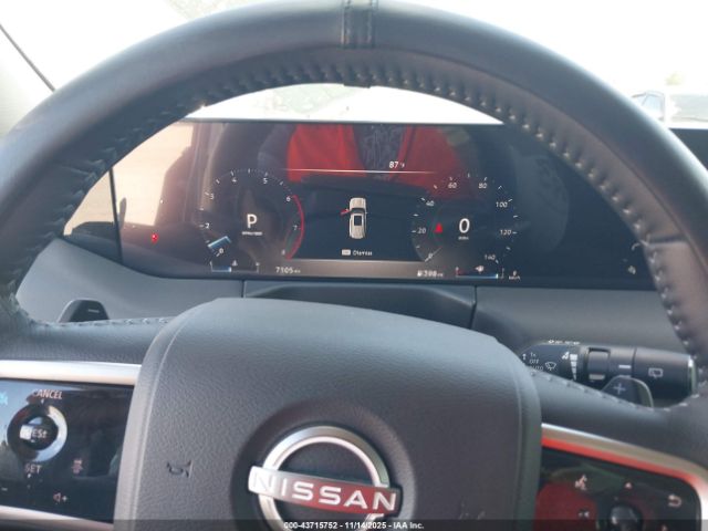 Nissan Armada Sv 2wd Image 8