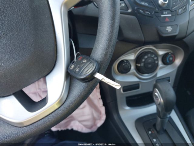 Ford Fiesta Se Image 11