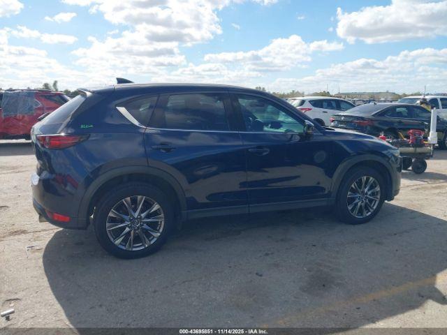 Mazda Cx Signature Image 8