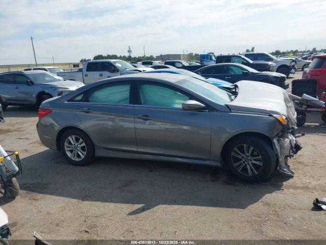 Hyundai SONATA Gls Image 11