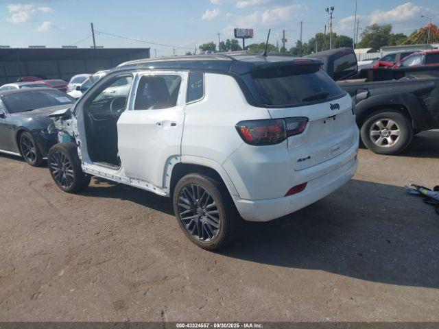 Jeep Compass Limited 4x4 Image 9