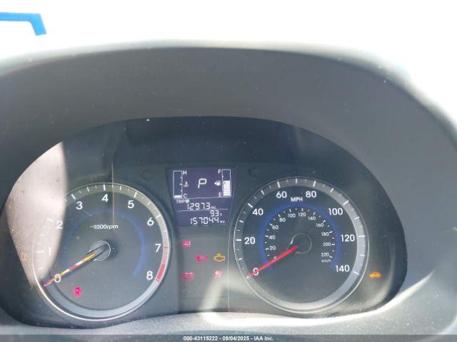 Hyundai ACCENT Se Image 4