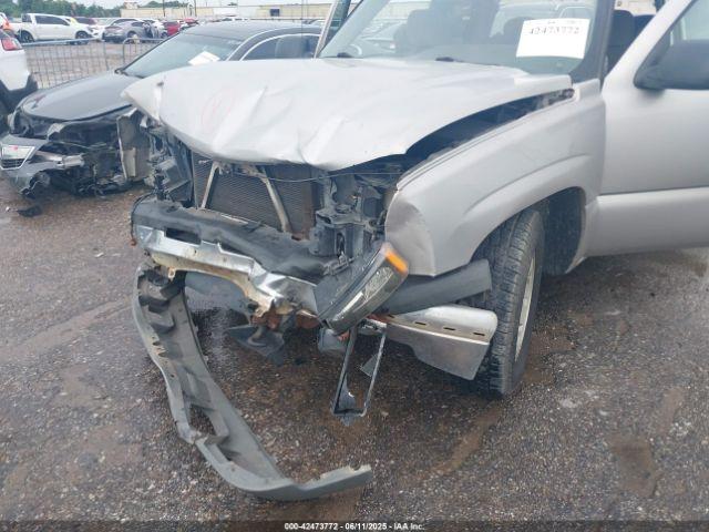 Chevrolet Silverado 1500 Ls Image 2