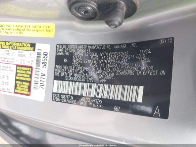 Toyota Sienna Base 7 Passenger Image 10