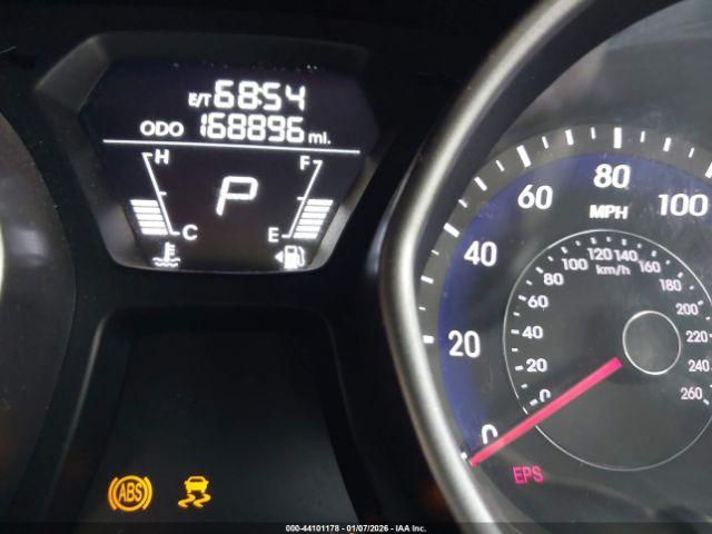 Hyundai ELANTRA Gls Image 9