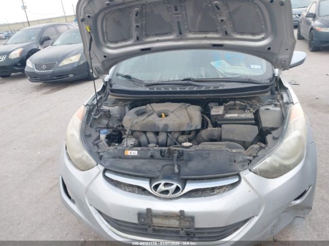 Hyundai ELANTRA Gls Image 11